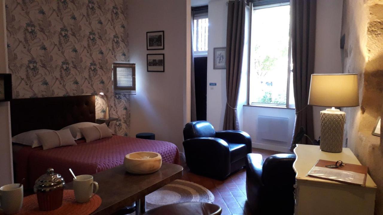 Logis Louisblanc, Muraille Romaine, Lit Queen-size, Centre * Le Mans