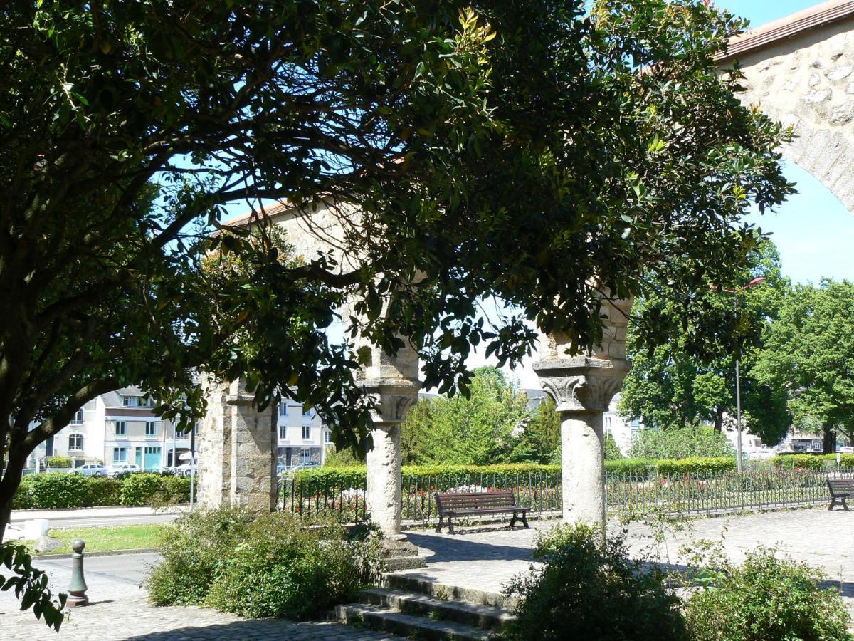 Logis Louisblanc, Muraille Romaine, Lit Queen-size, Centre Apartment *